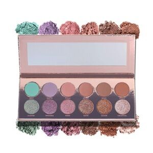 Vibrant Eyeshadow Palette by Girlactik